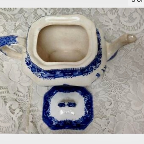 Vintage, Rare, 1911 Buffalo Pottery, 5-pc Blue Willow Tea Set - Picture 3 of 8